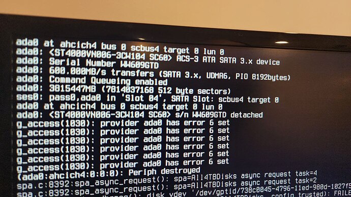 truenas_boot_screen_error1